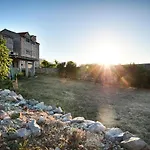 Vakantiehuis Secluded House Okljucna, Vis - 15283 *